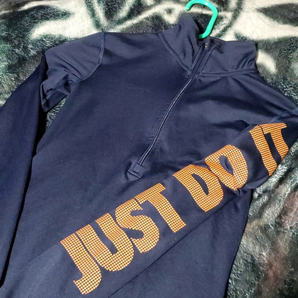 Nike Dri Fit Quarter Zip Long sleeve